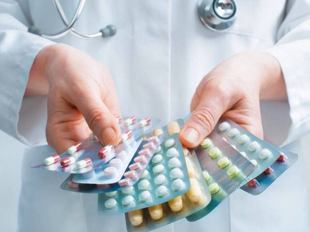 Таблетки от цистита для мужчин: перечень антибиотиков, противовоспалительных препаратов