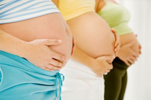 Эритроциты в моче при беременности: норма, причины повышения