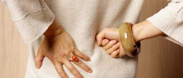 Тянущая боль и тяжесть в почках у взрослых и детей: причины, лечение, профилактика
