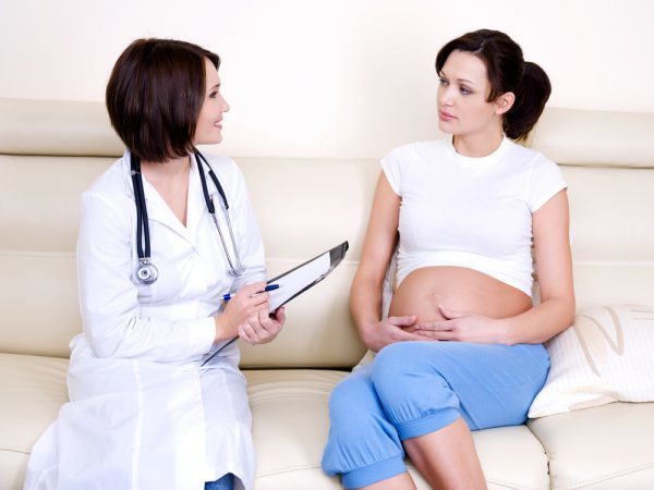 Песок в почках при беременности: причины, симптомы и лечение